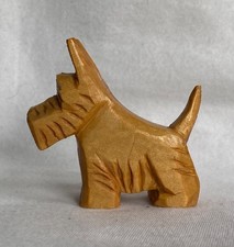 Alte kleine Holzfigur Holztier HUND SCOTCHTERRIER kunstvoll geschnitzt