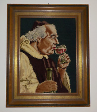 Gobelin Stickbild * Petit Point - Mönch mit Weinglas im Holzrahmen 44,5 x 36 cm