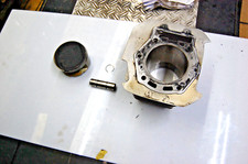 Zylinder Kolben Suzuki XF 650 Freewind