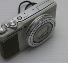 Olympus XZ-10 Stylus Weiß