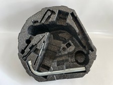 Aufnahme für Bordwerkzeug Werkzeugtasche VW New Beetle Cabrio 1Y 1J0012115Q