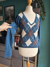 Türkisblauer, cremefarbener