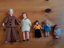 Konvolut  Puppen  für die