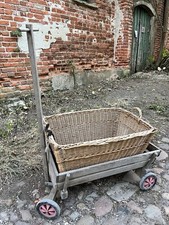 Alter Holz-Bollerwagen