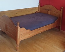 Massiv-Einzel-Holzbett 1,20 m