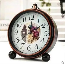 Vintage Metall Tischuhr