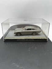 ASTON MARTIN DB5 • SKYFALL James Bond 007