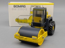 Baumaschinen Modell 1:50 Conrad 2710 Walzenzug Straßenwalze BOMAG BW 213 D-2 OVP