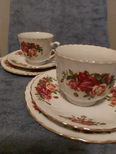 2 Sammeltassen 6tlg. Gedeck /