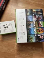 Xbox Series S Konsole mit