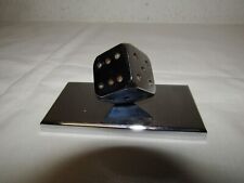 alter Briefbeschwerer Würfel