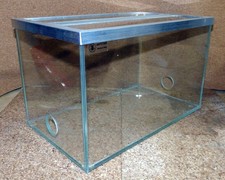 Ameisen ANTSTORE - Terrarium Becken - 15x15x25 cm - Abdeckung Glas o. ALU-Rahmen