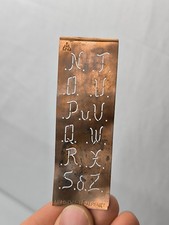 Uralte Monogrammschablone aus