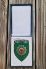 Volkspolizei - Emailliertes Ehrenzeichen 10,5 x 7,5 cm im Etui