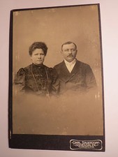 Hohensalza - Paar - Mann mit Bart im Anzug & Frau - Portrait / KAB