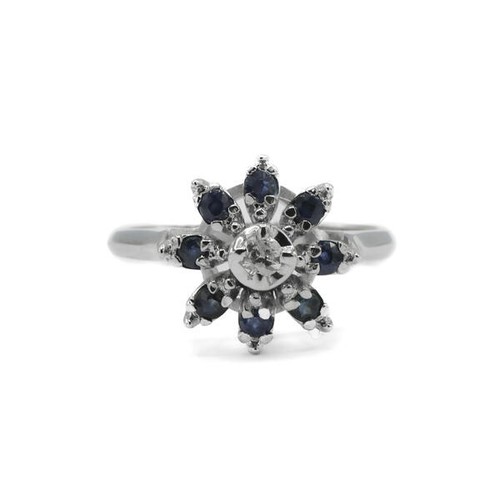 Ring mit safiren und einem - ring,