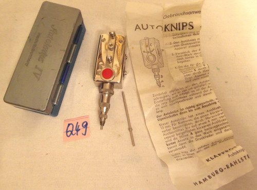 Autoknips - iv,