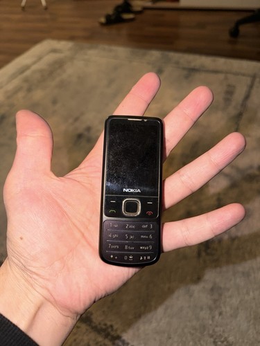 Nokia 6700 classic - classic, black