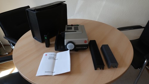 Diaprojektor leica pradovit - diaprojektor,