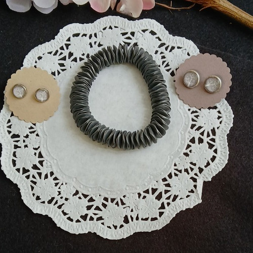 Runde baum ohrstecker mit - ,
