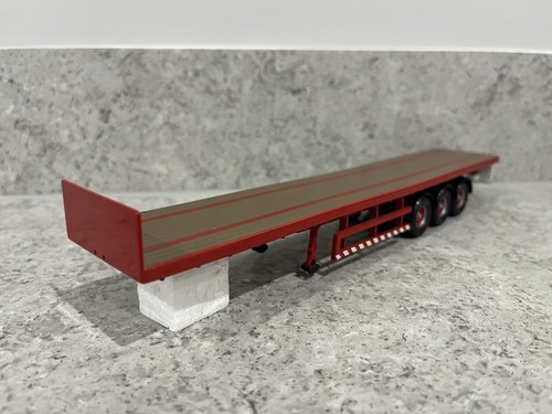 Corgi tri axle flatbed - -,
