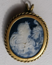 Alte Brosche- Anhänger  Kamee