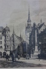 Munich - Marienplatz and old