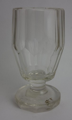 Antikes kleines glas - antikes,