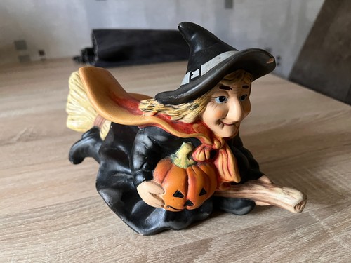 Halloween hexe mit kürbis - mit, auf