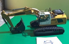 Conrad Liebherr Bagger in Maßstab 1:50.