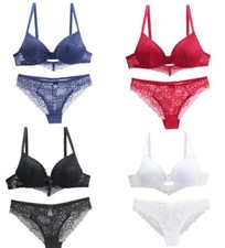 Sexy Plunge BH Set Stickerei