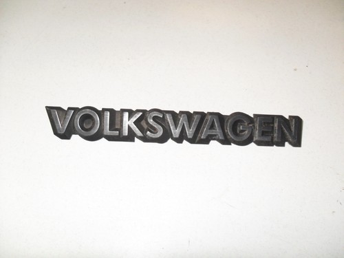 Golf cabrio emblem - vw,