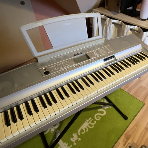 Yamaha dgx 300 portable grand - yamaha, dgx-300