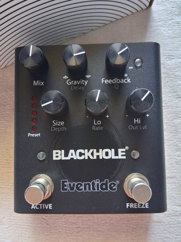 Eventide black hole - black, effekt