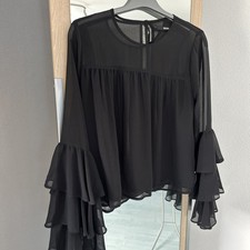 Schwarze Tunika Mit Puffärmel