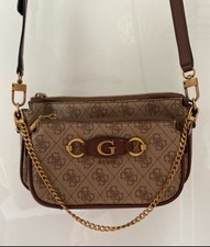 GUESS IZZY Double Pouch Crossbody Braun, 2x Umhängetasche Damentasche Handtasche