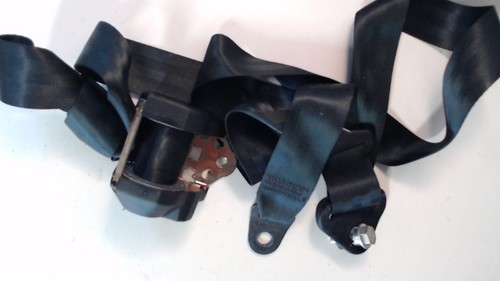 Sicherheitsgurt links hinten - links,