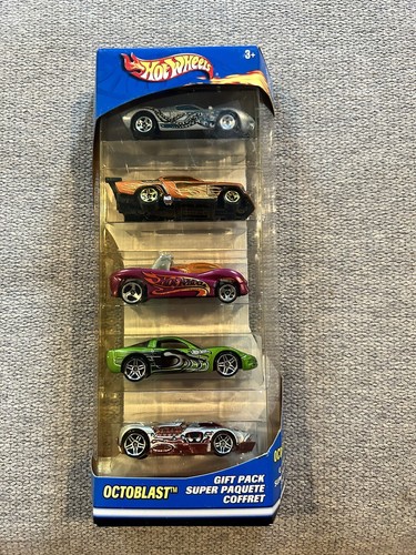 2002 hot wheels gift pack - gift,