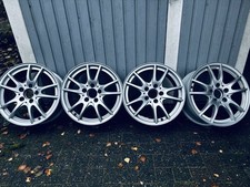 4 Stück Leichtmetallfelgen