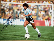 Late Diego Maradona handsigniertes Foto Argentinien Legende #10 16x12 + offizielles COA