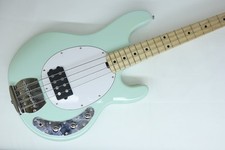 E-Bassgitarre Sterling von