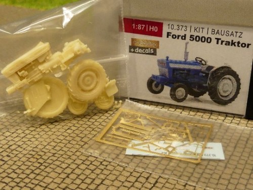 Artitec ford 5000 - 1/87, traktor