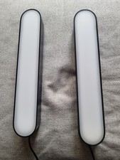 Zweimal Philips Hue White & Color Ambiance Play Lightbar + Netzteil und Zubehör