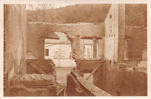 Zerstörte haus bei - zerstörte,