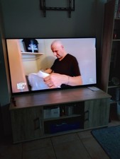 Metz Blue Roku TV Fernseher 55MUD6001Y 55 Zoll UHD 4K Smart TV LED Triple Tuner