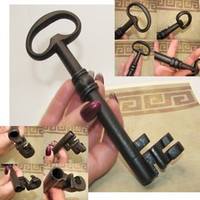 Imposanter antiker - 🗝️,