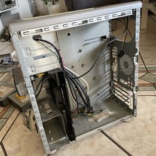 MD8800 Medion PC Gehäuse