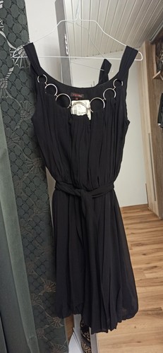 Schwarzes designerkleid von - designerkleid,