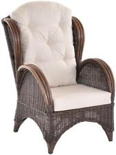 Rattan-Ohrensessel bequem