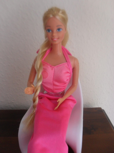 Barbie twirly curls - ,